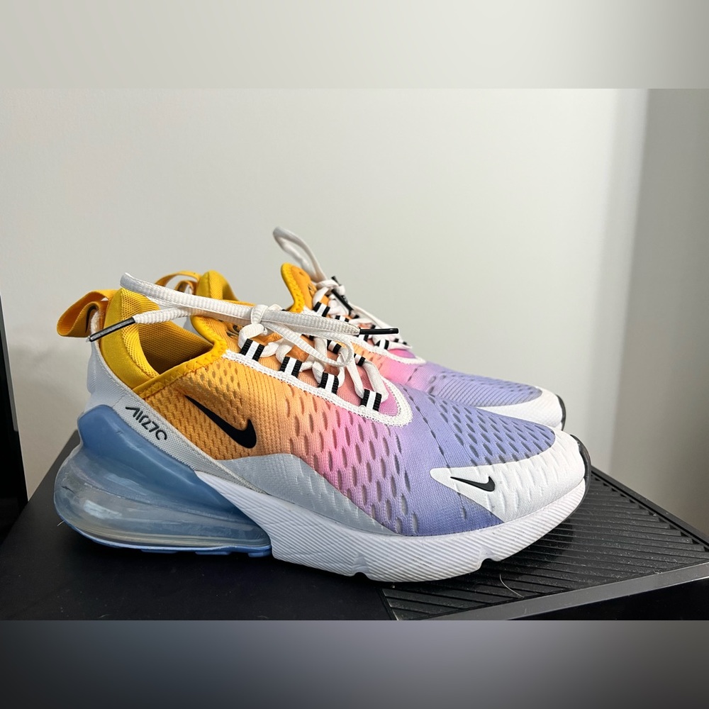 NIKE Air Max Sneakers